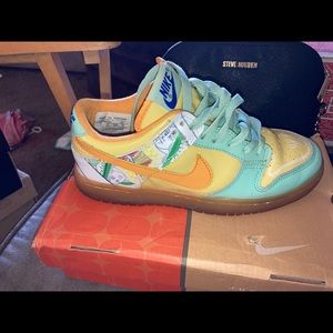 Serena Williams dunks
